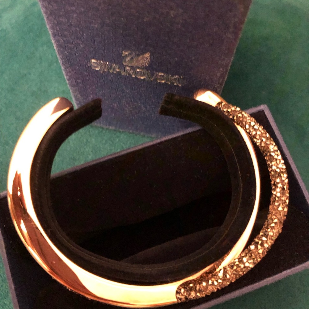 Cuff bracelet - Picture 3 of 4